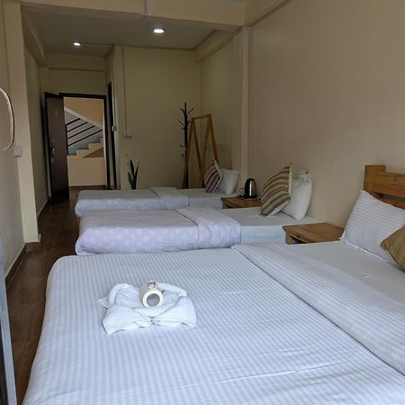 Santoshi Guest House, Pokhara Eksteriør billede