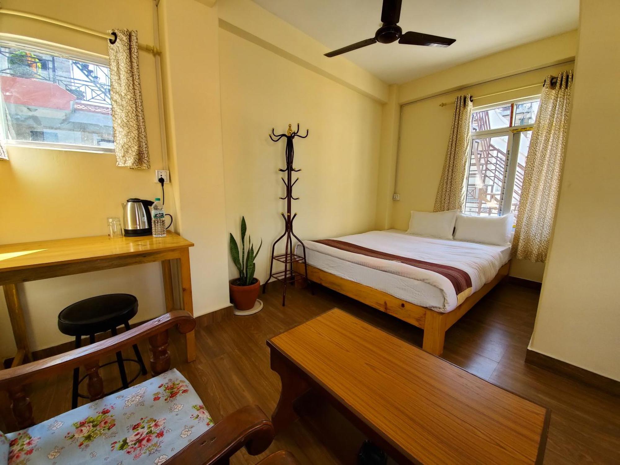 Santoshi Guest House, Pokhara Eksteriør billede