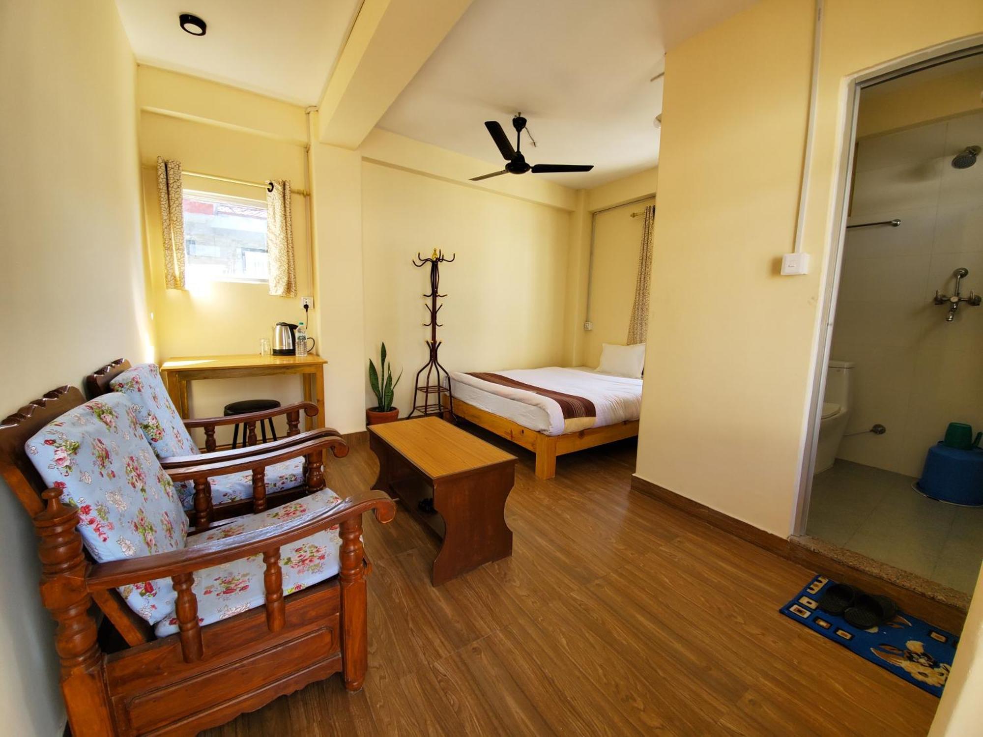Santoshi Guest House, Pokhara Eksteriør billede