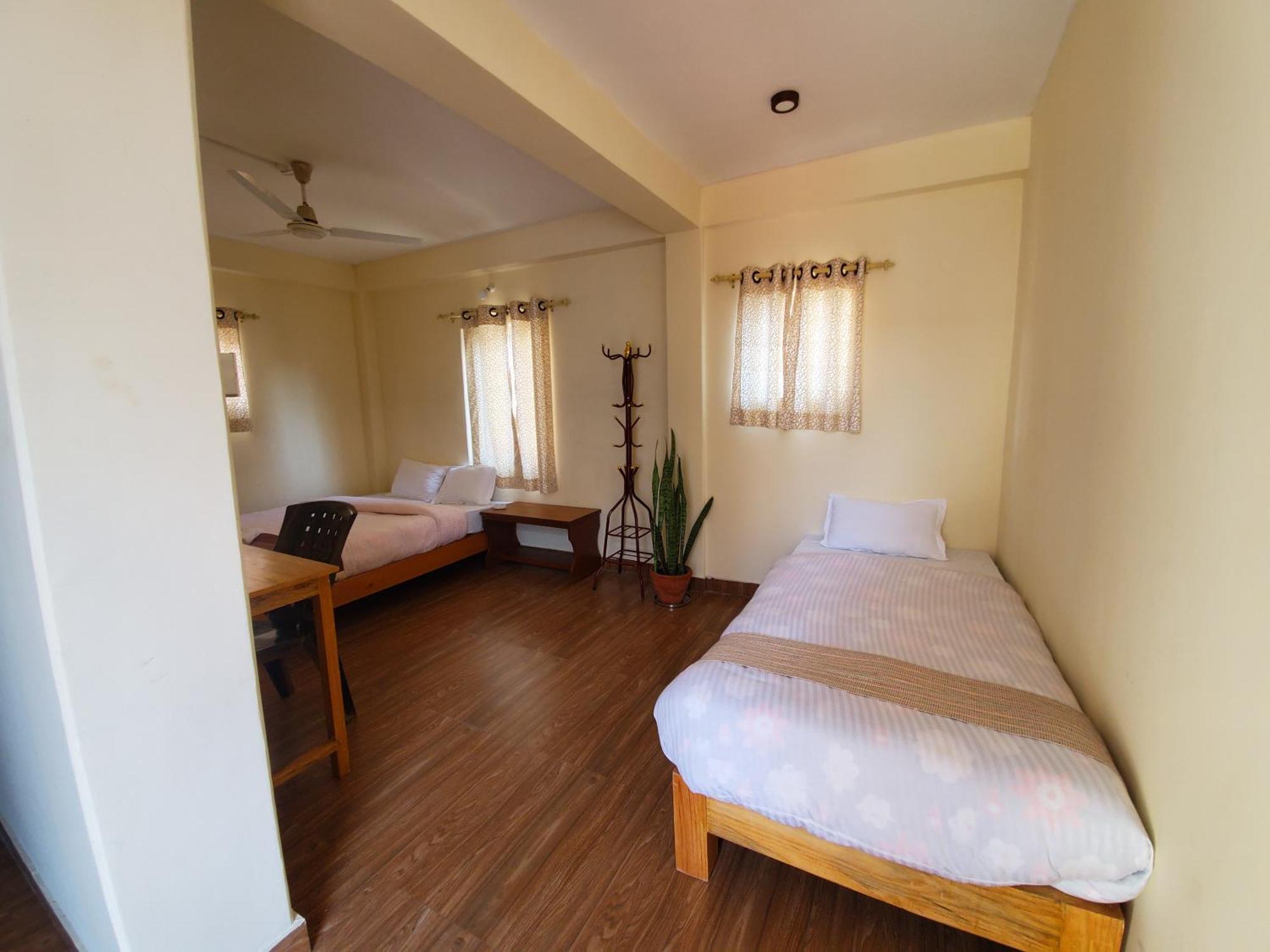 Santoshi Guest House, Pokhara Eksteriør billede