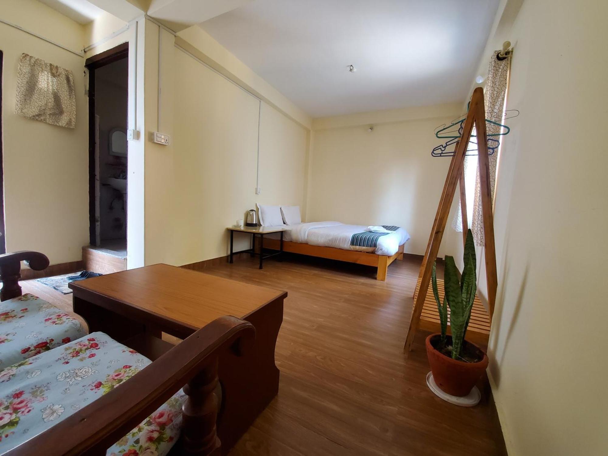 Santoshi Guest House, Pokhara Eksteriør billede
