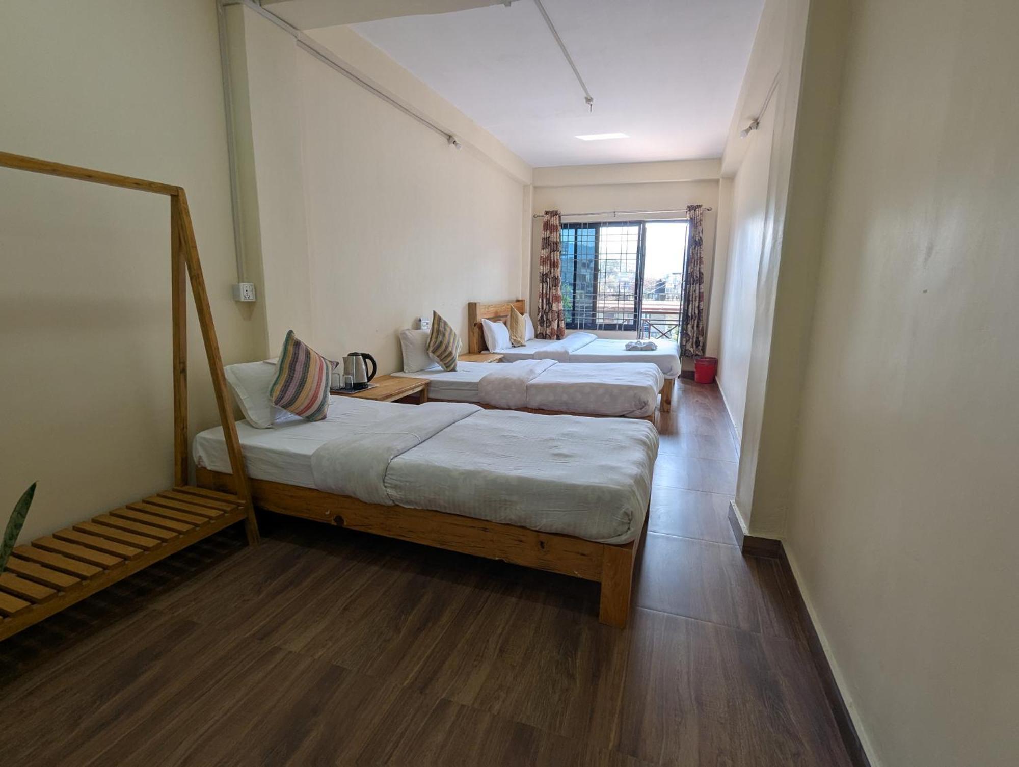 Santoshi Guest House, Pokhara Eksteriør billede